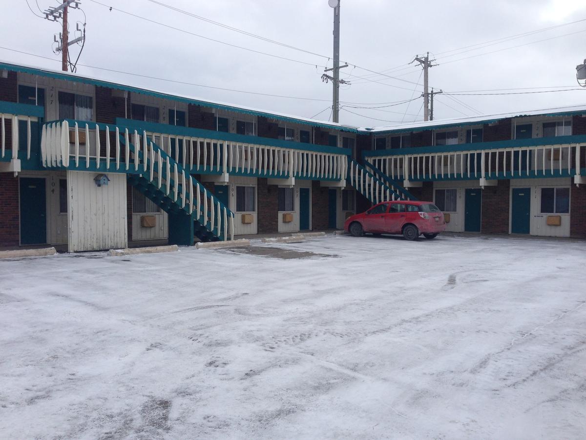 High River Motor Motel Exterior photo